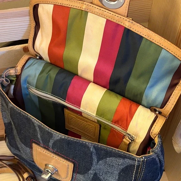 ✨ Coach Denim Willis Turnlock Crossbody | Legacy Lining | Rare - Picture 4 of 7